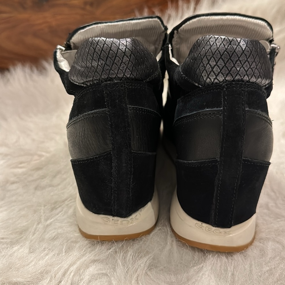 Geox wedge black leather sneakers heel size 40 pre-owned. - Picture 4 of 7